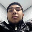 Олжас, 21 год