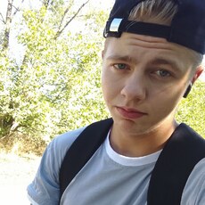 Фотография мужчины Максим, 20 лет из г. Кущевская