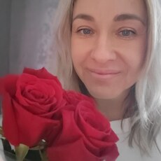 Фотография девушки Юля, 41 год из г. Озерск (Челябинская Обл)