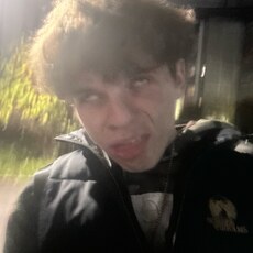 Фотография мужчины Артем, 18 лет из г. Екатеринбург