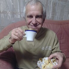 Фотография мужчины Саша Космонавт, 57 лет из г. Сергиев Посад