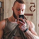 Роман, 24 года