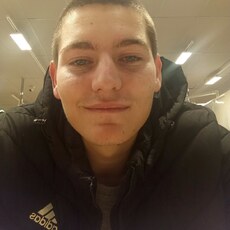 Фотография мужчины Евгений, 19 лет из г. Воронеж