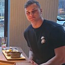 Максим, 23 года