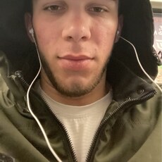 Фотография мужчины Курбан, 20 лет из г. Санкт-Петербург