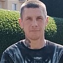 Волк, 33 года