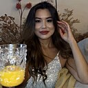 Нурида, 22 года