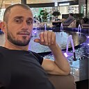 Закир Эмиривеч, 33 года