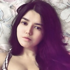 Фотография девушки Айнур, 19 лет из г. Талгар