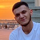 Артур, 22 года