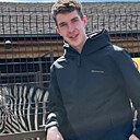 Виталий, 24 года