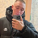 Роман, 25 лет