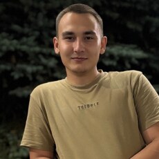 Фотография мужчины Ралин, 22 года из г. Нижнекамск