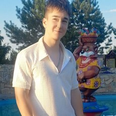 Фотография мужчины Владимир, 18 лет из г. Омск
