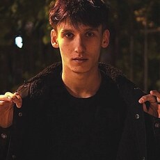 Фотография мужчины Дмитрий, 19 лет из г. Южно-Сахалинск