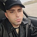 Макс, 32 года