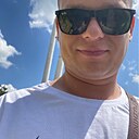 Макс, 32 года