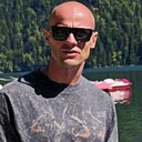 Максим, 33 года