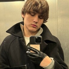 Фотография мужчины Илья, 18 лет из г. Санкт-Петербург