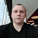 Олег, 32 года