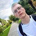 Денис, 23 года