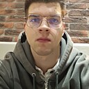 Роман, 22 года