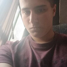 Фотография мужчины Semyon, 19 лет из г. Губкин