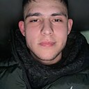 Максим, 18 лет