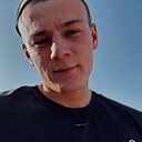 Максим, 24 года