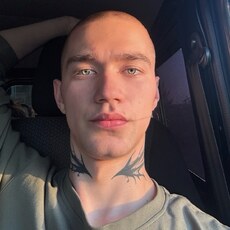 Фотография мужчины Андрей, 20 лет из г. Сургут