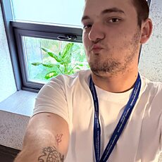 Фотография мужчины Максим, 19 лет из г. Ростов-на-Дону