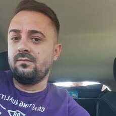 Фотография мужчины Ionut, 37 лет из г. Craiova