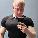 Илья, 33 года