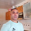 Назирбек, 44 года