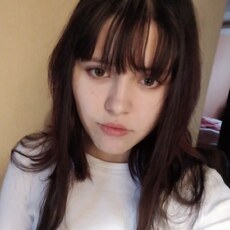 Фотография девушки Лена, 18 лет из г. Новосибирск