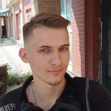 Фотография мужчины Максим, 21 год из г. Бишкек