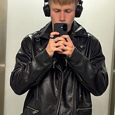 Фотография мужчины Саша, 19 лет из г. Санкт-Петербург