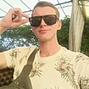 Олег, 33 года