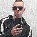 Максим, 23 года