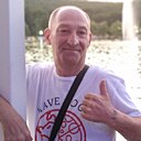 Виктор, 64 года