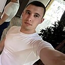 Максим, 28 лет