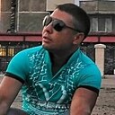 Денис, 33 года