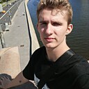 Миша, 22 года