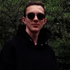 Фотография мужчины Юрий, 19 лет из г. Томск