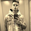 Роман, 22 года