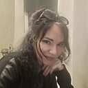 Elle, 53 года
