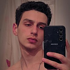 Фотография мужчины Арам, 21 год из г. Серпухов