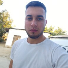 Фотография мужчины Tohir, 24 года из г. Оренбург