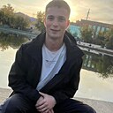 Максим, 23 года