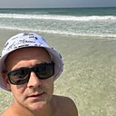 Максим, 33 года